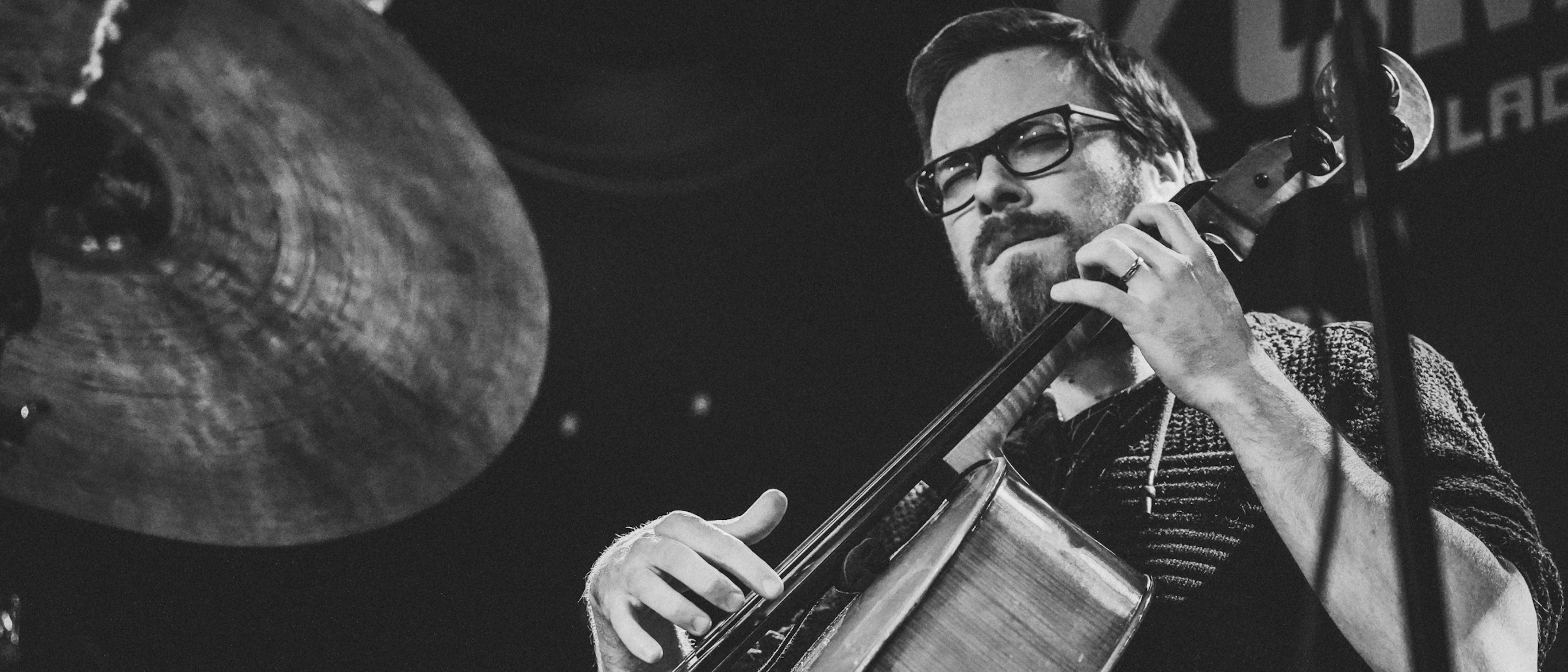 DRUMMINGCELLIST: ZABUČALE GORE